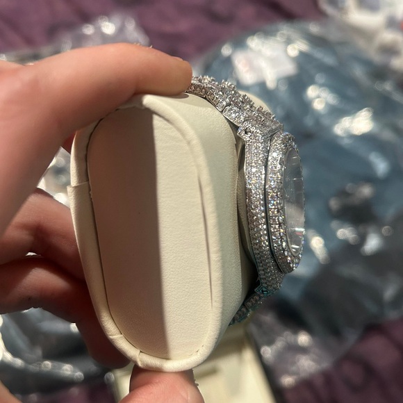 AP WATCH - Picture 3 of 4